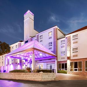 Best Western Plus Sandusky Hotel & Suites